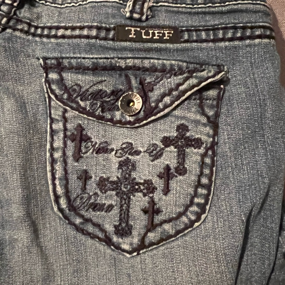 Cowgirl tuff cross design jeans